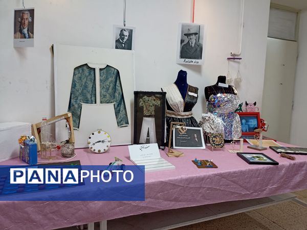 بازدید از نمایشگاه دست سازه هنرستان فنی و حرفه ای دخترانه فلسطین 