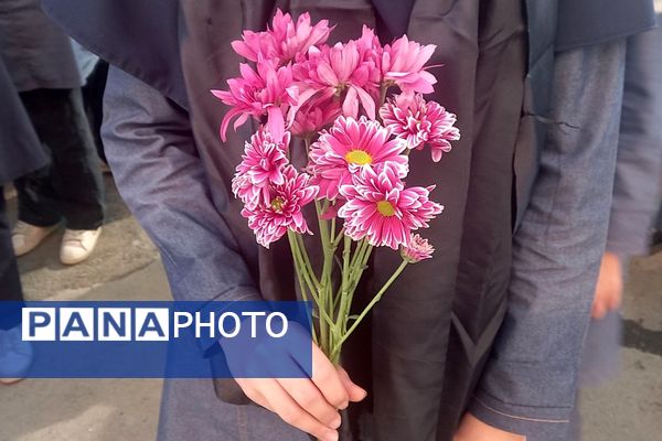 دبیرستان شادروان اخترصدوقی در سوگ مادر دو عالم