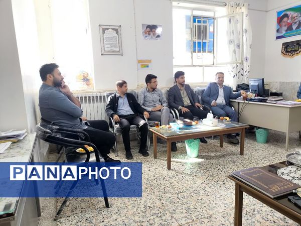 بازدید مسئولین آموزش و پرورش  از دبستان شهید پسندیده فدافن