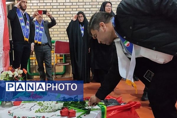 همایش بزرگ هزار نفری یاوران انقلاب و پیشتازان مقاومت در شهر جدید پرند