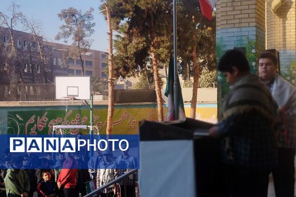 نواخته شدن زنگ آغاز هفته بسیج در ناحیه دو شهرری 