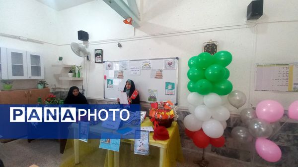 مراسم روز کتاب و کتابخوانی و افتتاح کتابخانه در دبستان شاهد تحقیقی ناحیه ۶