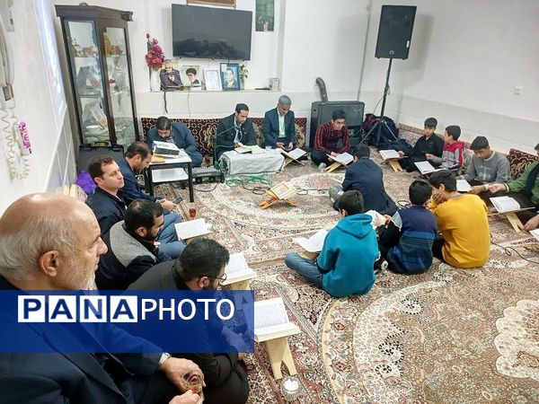 محفل انس با قرآن به‌مناسبت شهادت امام هادی(ع) در کاشمر