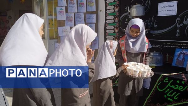 برپایی موکب فاطمیه در مدرسه تجلی عشق و ارادت دانش‌آموزان به حضرت زهرا (س)