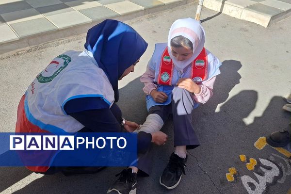 مانور زلزله و ایمنی در مدارس فیروزکوه