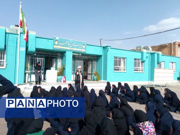 برگزاری گفتمان مهدوی در دبیرستان فاطمیه