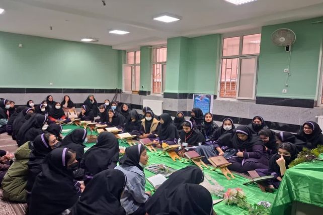 برگزاری محفل انس با قرآن کریم در مدرسه حضرت خدیجه کبری (س) جم
