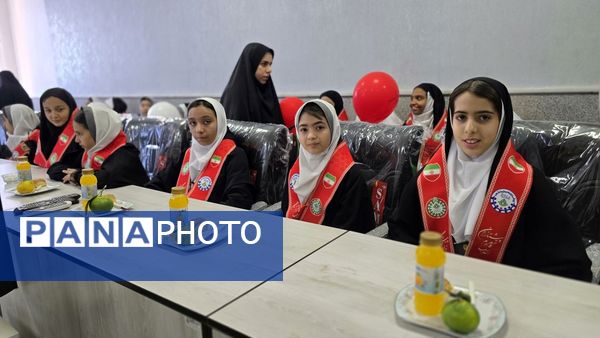 تبریک پیشتازان کوچک به مدافعان بزرگ امنیت در هفته نیروی انتظامی