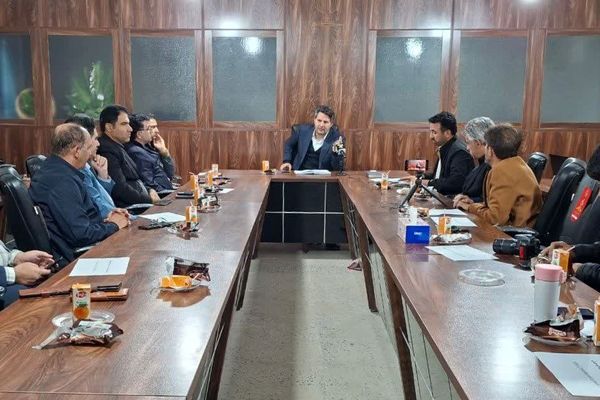 با هر اقدامی که امنیت و آرامش مردم را تهدید کند، برخورد قاطع می‌کنیم