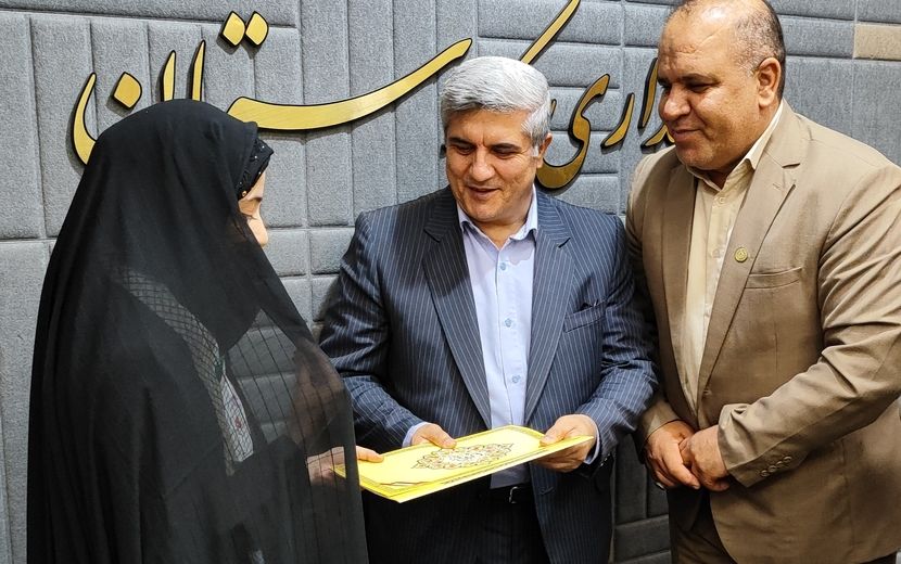 دیدار صمیمی استاندار کردستان با جمعی از دختران نخبه استان