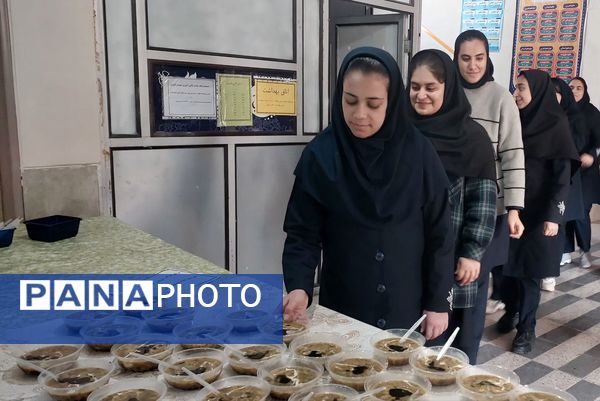 برپایی موکب شهادت حضرت زهرا(س) در دبیرستان شهید محمدتقی دستغیب ناحیه ۳ 