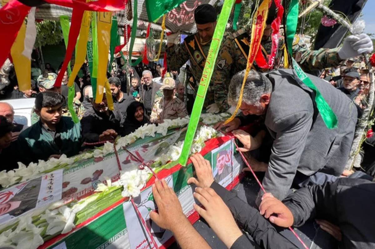 تشییع پیکر شهید «مهدی قهرمانیکلخوران» در اردبیل