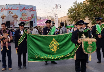 شادپیمایی بزرگ غدیر در سومین حرم اهل بیت، ضیافتی از جنس همدلی و حب علی(ع)