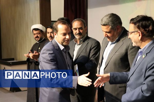 آیین گرامیداشت هفته دولت و روز کارمند 