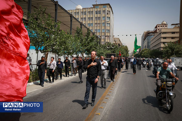مراسم سوگواری «در امتداد عاشورا»