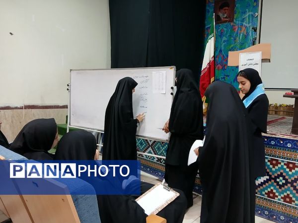 انتخابات مجلس دانش‌آموزی دختران ابرکوه