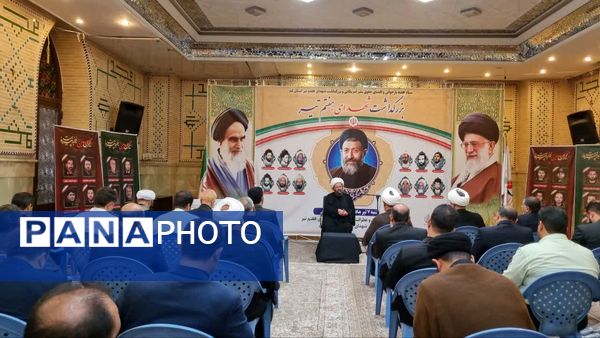گلباران مزار شهدای هفتم تیر در قم