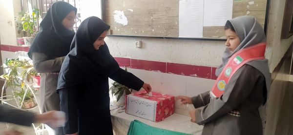 شور و شوق انتخاباتی در فضای دبستان شهید نجفی فدافن