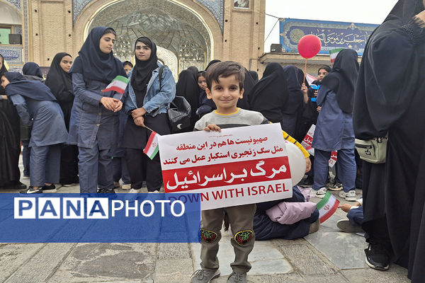 راهپیمایی استکبارستیزی شهرستان پیشوا در روز دانش‌آموز