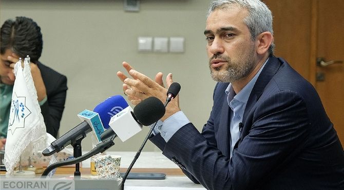 هدف، کاهش تورم به ۲۵ تا ۳۰ درصد در سال آینده است