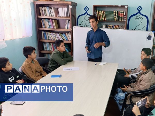 کارگاه خبرنگاری و انتخاب سر دبیر خبرنگاران پسر در شهرستان خلیل‌آباد 