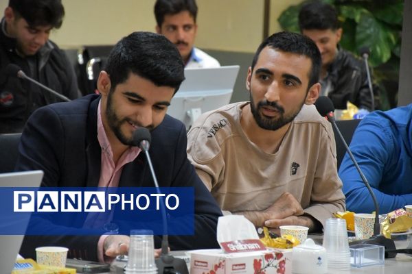 نشست معاونت فرهنگی و تربیتی دانشگاه فرهنگیان کشور با فرهنگیان استان چهارمحال و بختیاری 