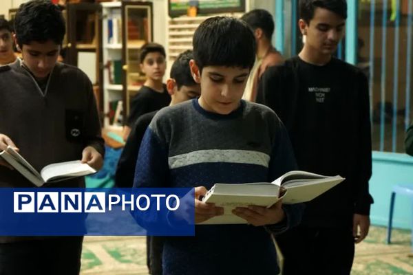 اعتکاف دانش‌آموزی در قائمشهر