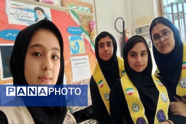 فضا سازی مدرسه شهید مجید دهنوی نیشابور به مناسبت ۱۳آبان ماه روز دانش آموز 