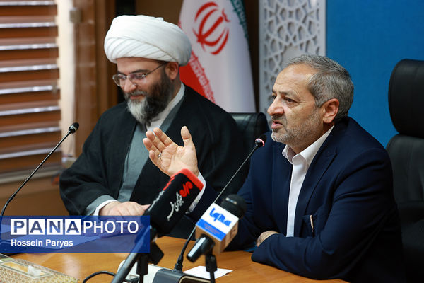 آیین رونمایی از کاربرگ حفظ موضوعی قرآن کریم و بازی آی‌لیگ
