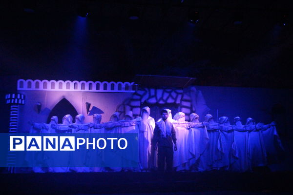 تئاتری با بوی فاطمیه در یزد