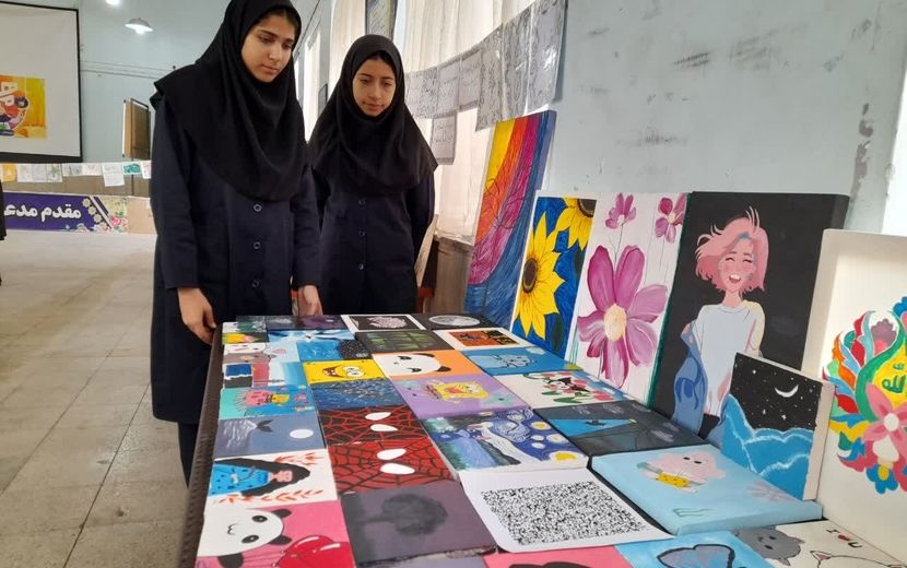 نمایشگاه و بازارچه هنرهای دستی در دبیرستان شاهد فیض شیراز 