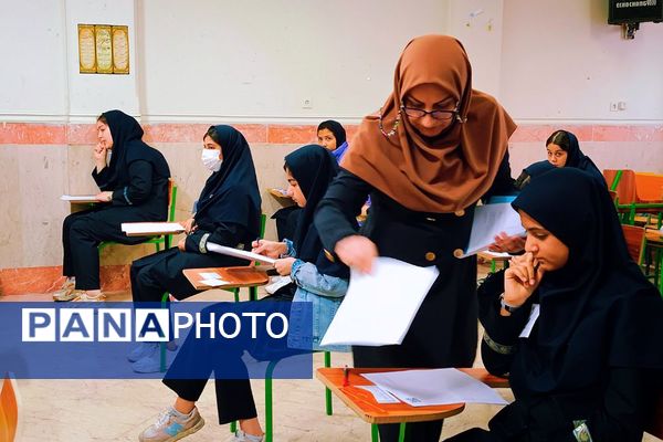 المپیاد و کارسوق هندسه در مدرسه فرزانگان 2 شهر پرند 