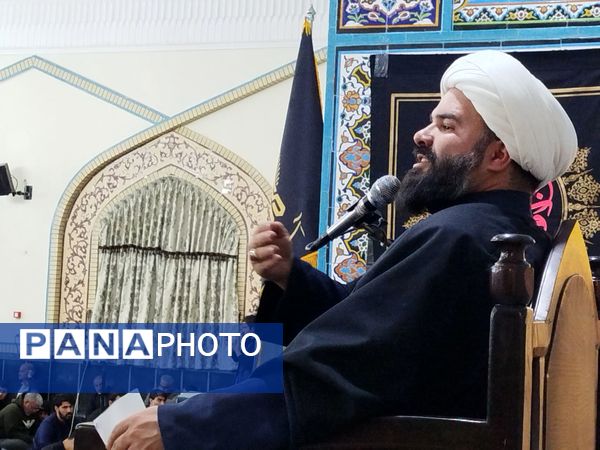 مراسم احیای شب های قدر در آرامگاه شهید سید حسن مدرس (ره) شهرستان کاشمر 