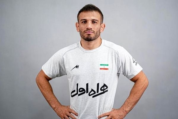 محسن‌نژاد با پیروزی مقابل ده‌بزرگی ملی‌پوش کشتی فرنگی در المپیک شد