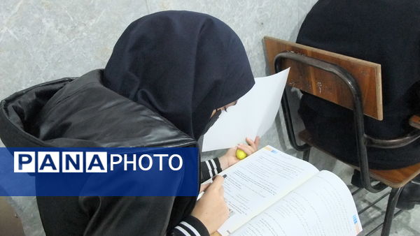 برگزاری سنجش دستاوردهای یادگیری 1403 در دبیرستان دخترانه معلم 
