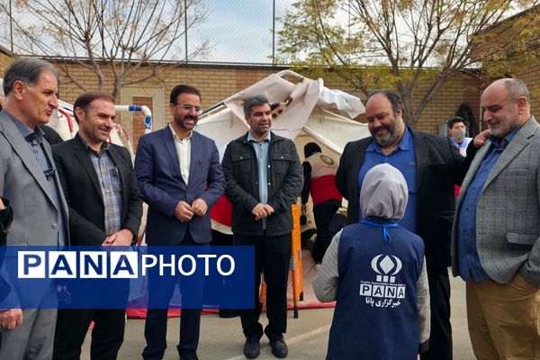 اجرای مانور زلزله با حضور مسئولان در مدرسه استاد مطهری رباط‌کریم