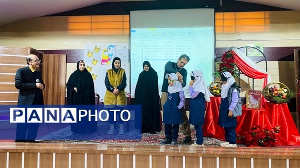 جشن صمیمانه شب یلدا  مدرسه شهید ابراهیمی باخرز