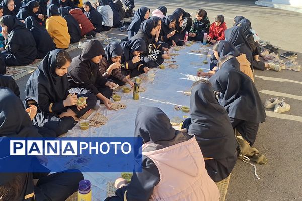 مراسم عزاداری حضرت زهرا (س) در دبیرستان دخترانه هیأت امنایی پویش ناحیه ۳شیراز 