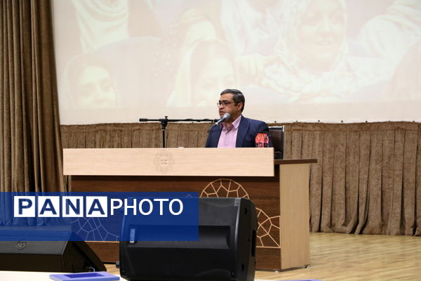  برنامه‌ای با موضوع زندگی به سبک خودمون با محور بخشش، گذشت و کنترل خشم در نجف‌آباد