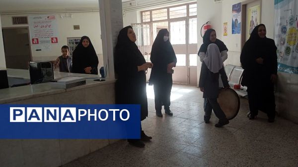 تبریک روز پرستار به کارکنان درمانگاه و خانه بهداشت روستای فدافن