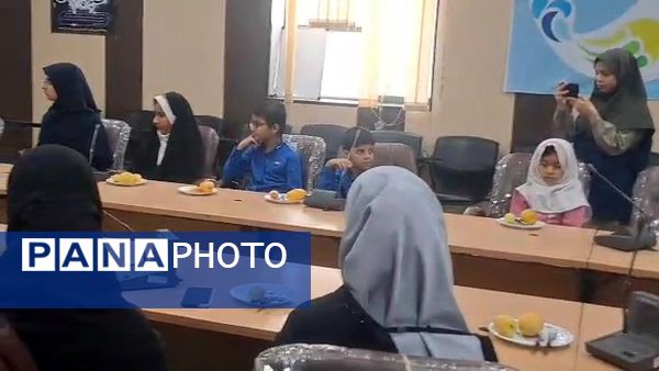 مراسم تقدیر از دانش‌‌آموزان فعال خبرگزاری پانا در میناب