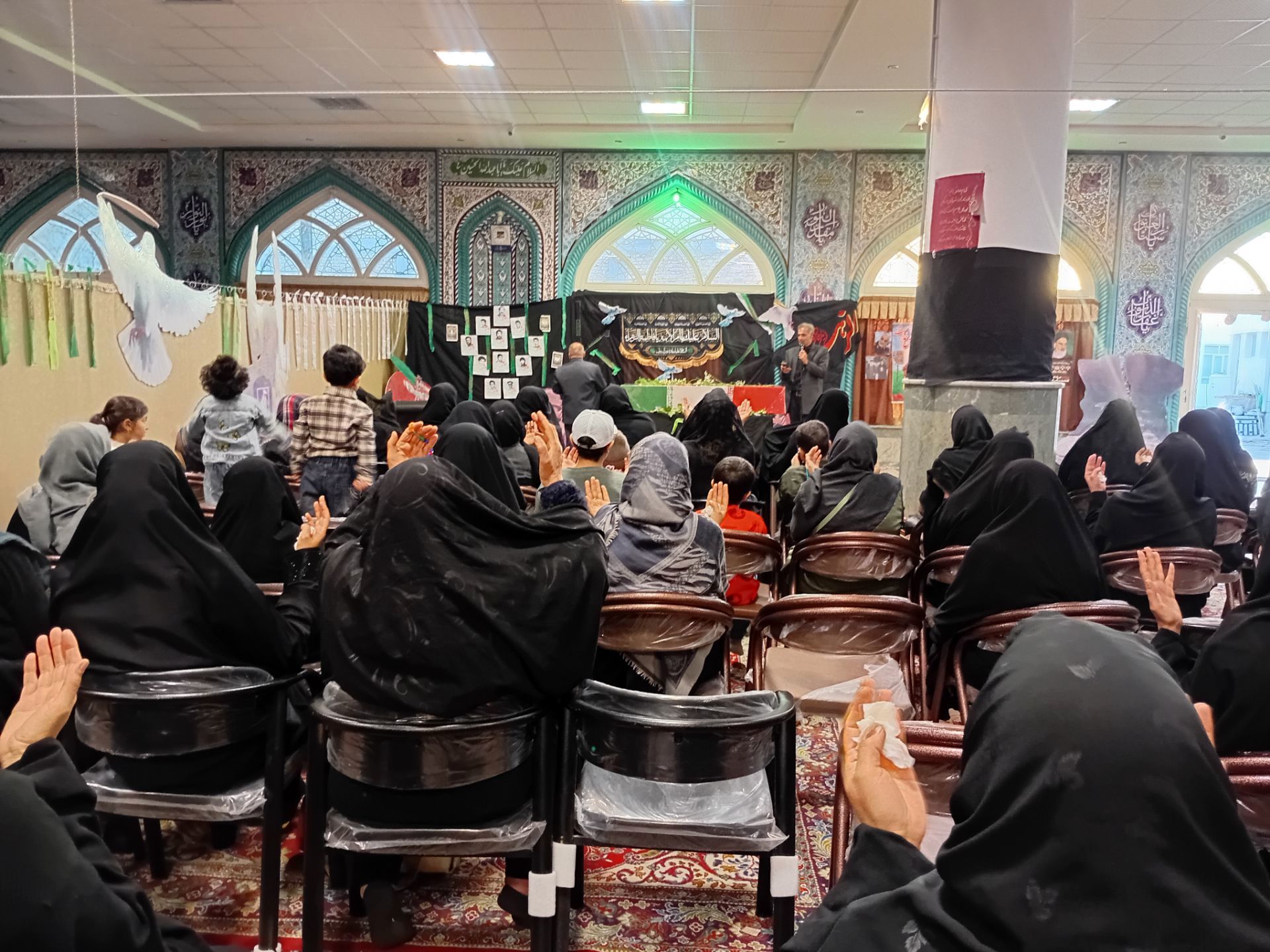 شمع وجود شهید گمنام، محفل منتظران را نورانی کرد