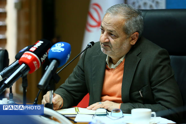 نشست صمیمانه وزیر آموزش و پرورش با مدیران مدارس