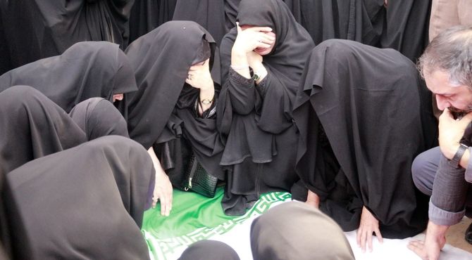 خاکسپاری پیکر پاک  سردار سرافراز اسلام شهید محمد کاظمی و شهدای جنگ تحمیلی در مشهد