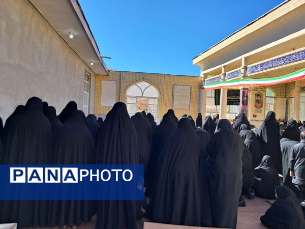 هرچگان میزبان شهید گمنام؛ تجدید عهد مردم با آرمان‌های ایثار