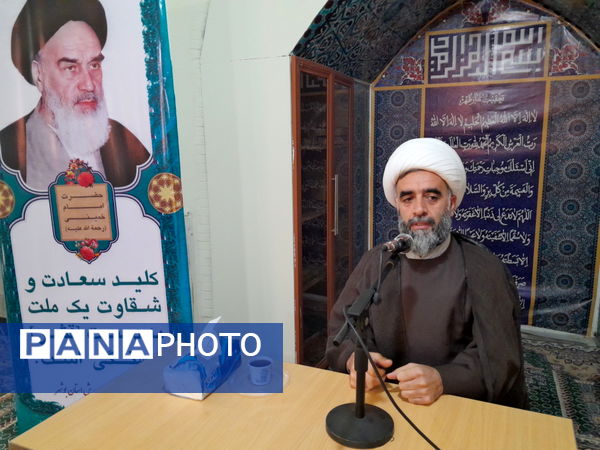 مراسم سالروز ارتحال حضرت امام خمینی رحمت الله علیه در اداره کل آموزش و پرورش استان بوشهر