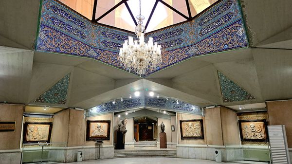 «مقبره الشعرای تبریز» یک نام و هزار آوازه