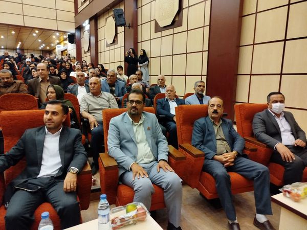 تجلیل از دانشآموزان برگزیده کنکور سراسری شهرضا
