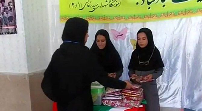 برگزاری جشن عاطفه‌ها در مدرسه شهدای حیدرخانی ۲ کوهنانی