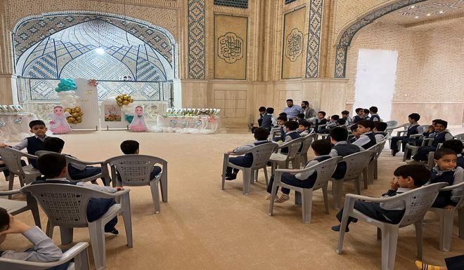 جشن آغاز یادگیری کلام وحی دانش‌آموزان آموزشگاه یاسین میبد